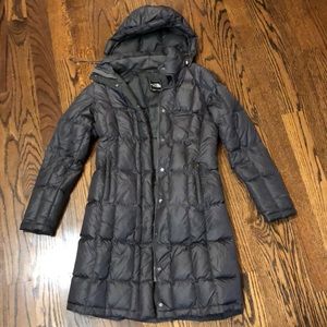 Size small north face parka in dark grey